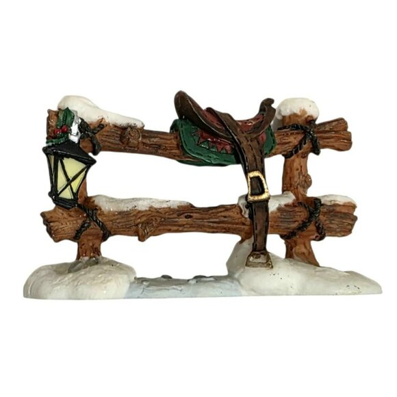 VTG O'Well Mailbox & Wood Saddle Fence Snow Lamp Christmas Village Holiday Decor - Picture 4 of 8